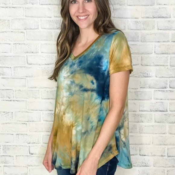 Women's Top A SUNRISE TIE DYE Short Sleeve Blouse - Picture 2 of 2